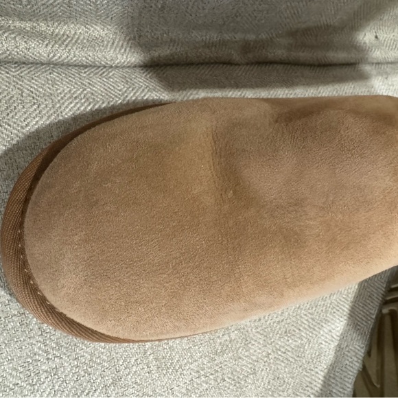 UGG size 8 Women's classic tall II Winter Boots-New in box - Picture 4 of 7